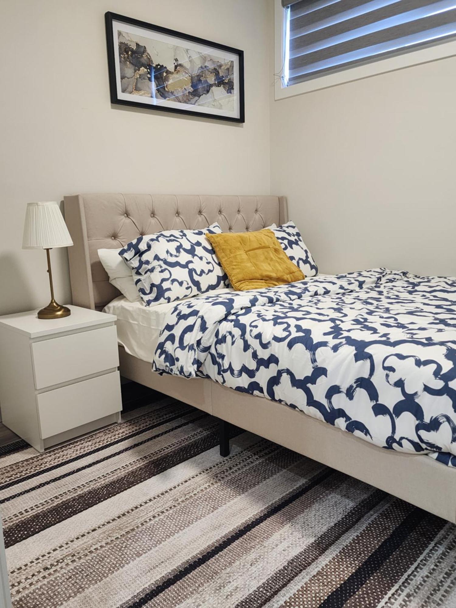 Trendy 2-Bed Oasis Awaits! Daire YYC Dış mekan fotoğraf