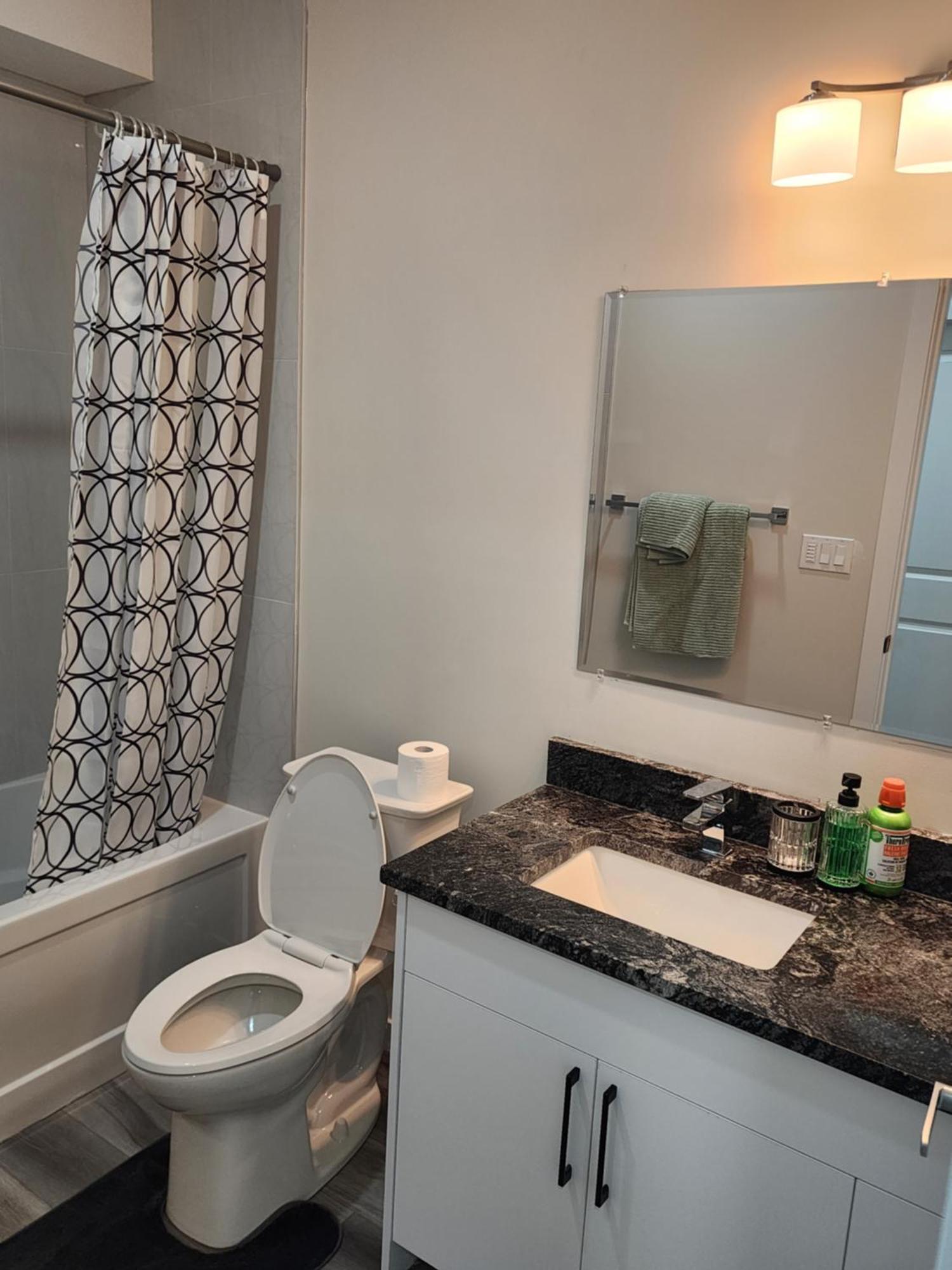 Trendy 2-Bed Oasis Awaits! Daire YYC Dış mekan fotoğraf